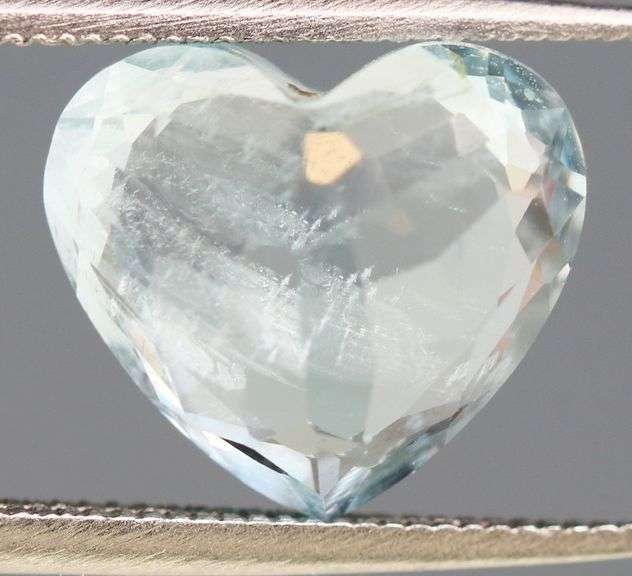 Heart cut! 2.91ct platinum blue Aquamarine