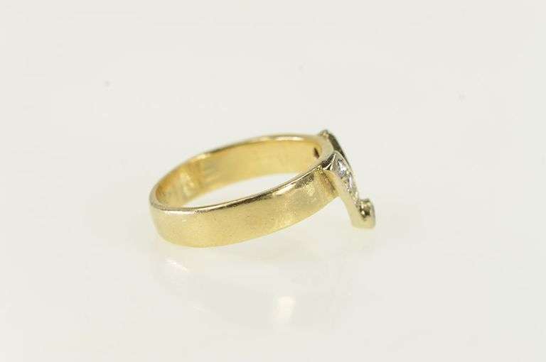 14K Yellow Gold 1930's 0.35 Ctw Diamond V Statement Ring