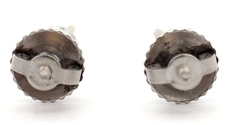 Tiffany & Co. 0.31ctw Diamond Solitaire Stud Earrings in Platinum