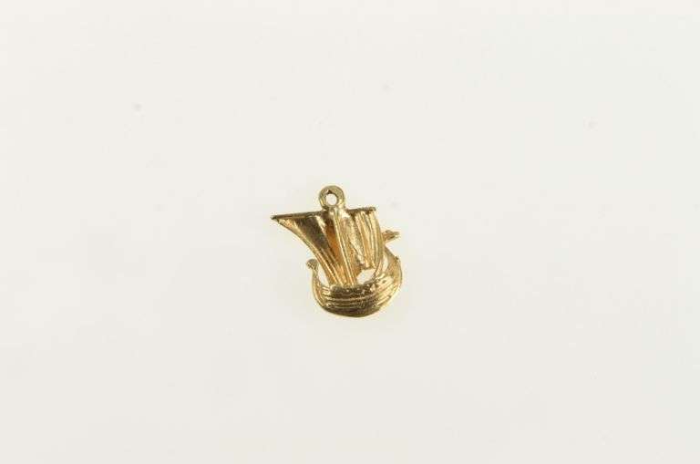 18K Yellow Gold 3D Viking Ship Sail Boat Vintage Charm/Pendant