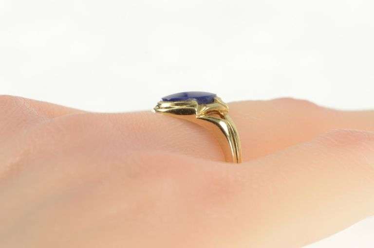 10K Yellow Gold Retro Synthetic Blue Star Sapphire Ring