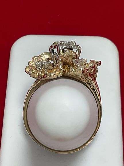 LADIES CERTIFIED 14K GOLD DIAMOND RING