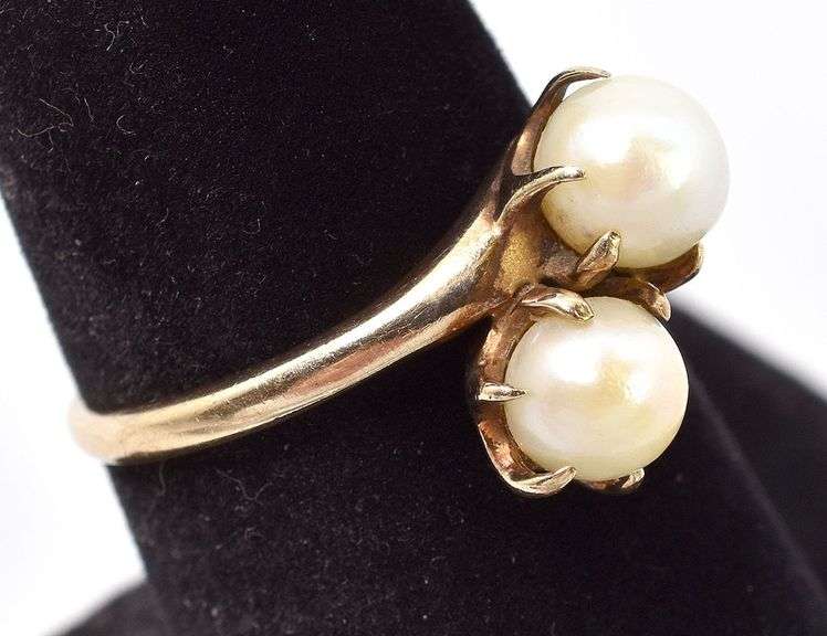 Superb 10K Yellow Gold Pearl Ring
