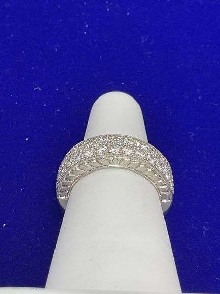 CERTIFIED BRAND NEW 14K WHITE GOLD DIAMOND BAND