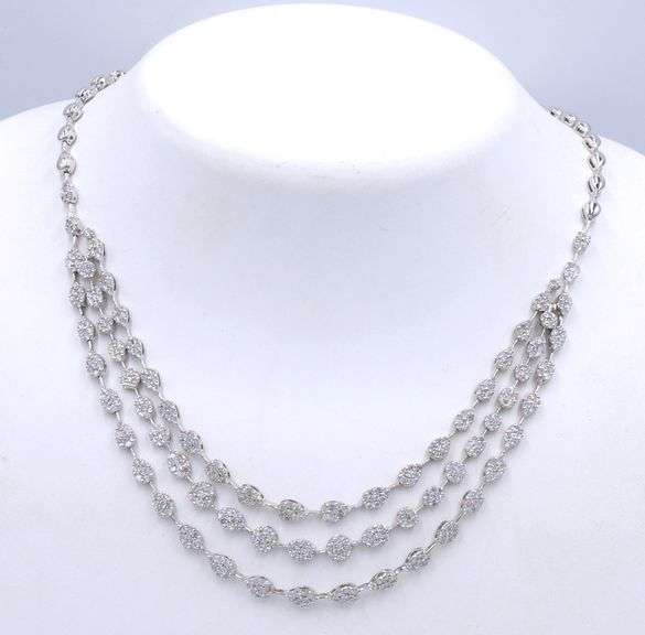 18kt White gold 3.50ctw diamond BIB Style necklace