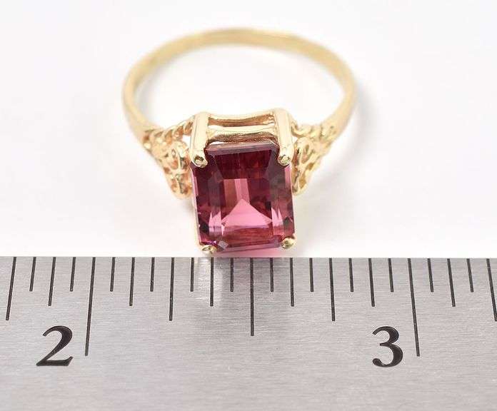 Stunning 14K Yellow Gold Approx. 4.58CTS Pink Tourmaline Gemstone Ring