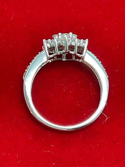 CERTIFIED BRAND NEW 14K WHITE GOLD DIAMOND RING