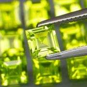 Princess cut unheated! 4.65ct Peridot set