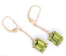Vintage 14kt yellow gold 7ctw Peridot dangle earrings