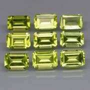 Vibrant 5.59ct Peridot set