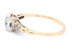 Vintage 14kt yellow gold diamond ring