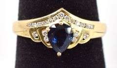 Wonderful Blue Sapphire and Diamond Ring in 18K yellow Gold