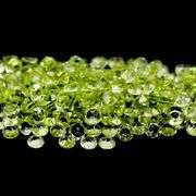 Sparkling 12.37ct green Peridot set