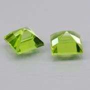 Gorgeous 2.65ct heavy flashing Peridot pair