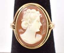 Fabolous 10K Yellow Gold Sardonyx Cameon Ring