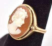 Fabolous 10K Yellow Gold Sardonyx Cameon Ring