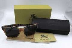 Burberry Nova check sunglasses