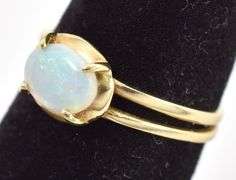 Pretty 14K Yellow Gold Opal Gemstone Ring