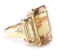 14kt Yellow gold Emerald cut quartz ring