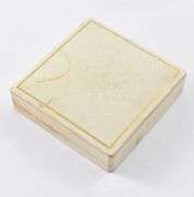 White Bank Holiday US $5/$2.50 Box 1920s Gold Coin Gift Presentation