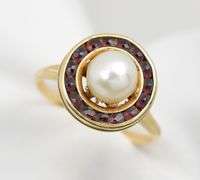 Estate 14K YG Pearl and Garnet Ring
