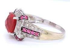 14kt White gold Ruby and diamond ring