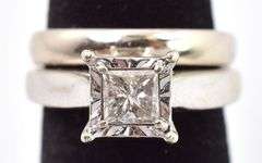 Elegant Diamond Wedding Set in 14K White Gold