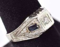 Vintage Beautiful 14K White Gold Diamond and Blue Sapphire Gemstone Ring