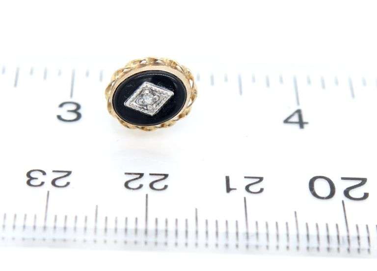 14kt Yellow gold oval black onyx diamond accent frame earrings