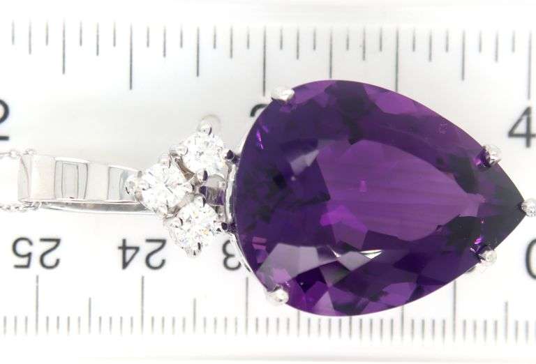 14kt White gold 39.07ct Pear shaped amethyst and diamond pendant on chain