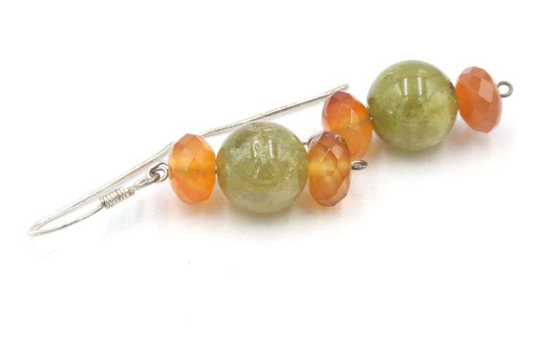 Set of Amber and Jade necklace with dangle earrings