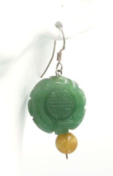 Chunky set of Jade and coral necklace and dangle earrings