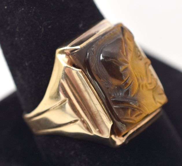 Vintage Tigers Eye Cameo Ring in 10K Yellow Gold