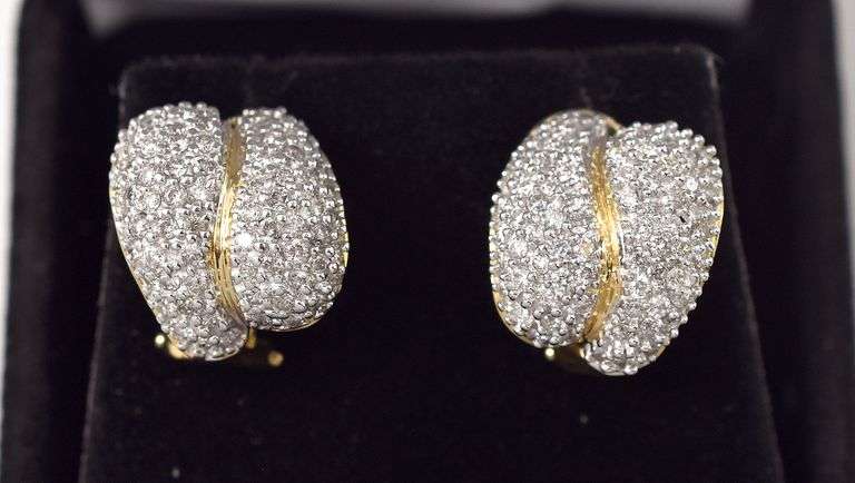 Dazzling Diamond Earrings in 14K Yellow Gold