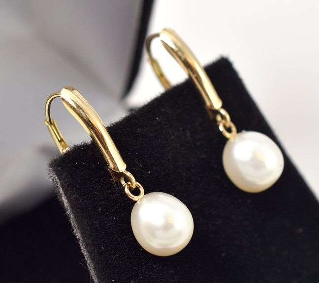 Gorgeous Pearl Dangle Earrings in 14K Yellow Gold