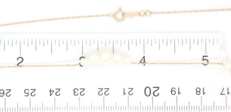 14kt Yellow gold white fresh water pearl necklace