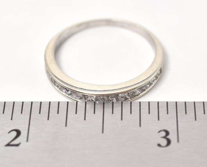 Dreamy Diamond Band Ring in 10K White Gold