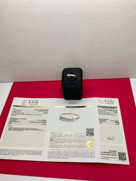 CERTIFIED BRAND NEW LADIES 14K YELLOW GOLD DIAMOND RING.
