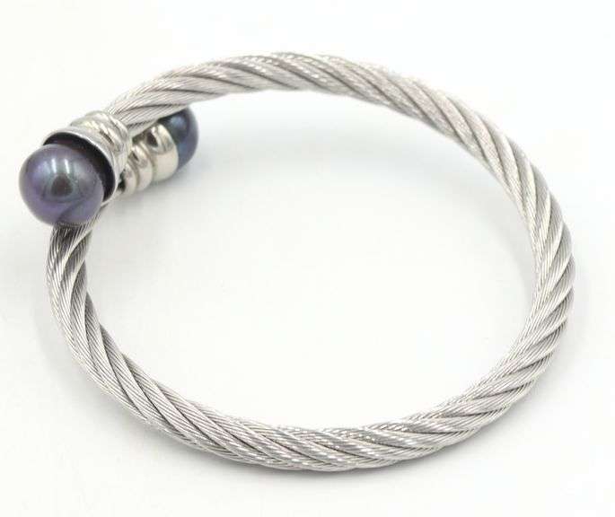 Lot of custom jewelry