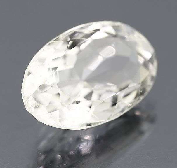 Large 24.42ct untreated diamond white Quartz