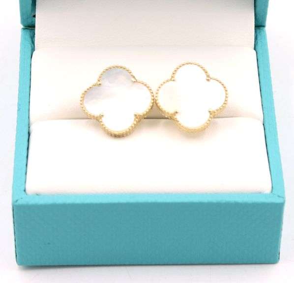 Fabulous 14K Yellow Gold Mother of Pearl Clover Earrings