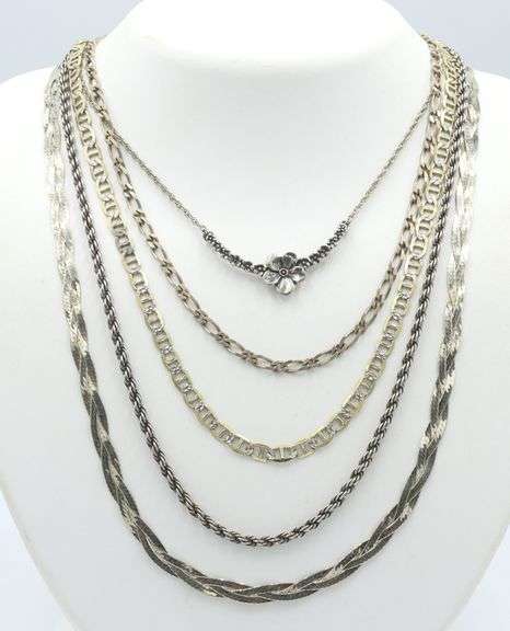 Group lot of Vintage 925 sterling silver necklaces