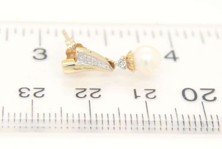 10kt Yellow gold pearl and diamond accent drop earrings