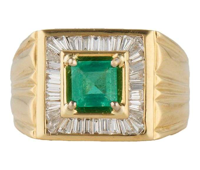 0.55ct Princess Cut Emerald and 0.55ctw Baguette Diamond Frame Ring in 18K