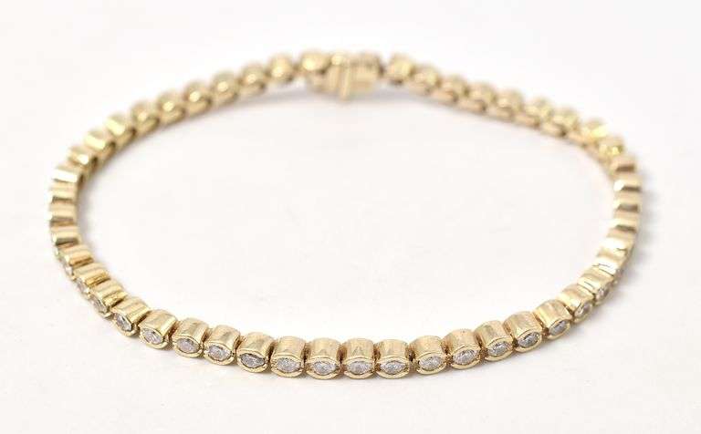 Sparkling 14K Yellow Gold Diamond Tennis Bracelet
