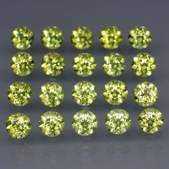 Round cut! Untreated! Matched! 5.51ct Peridot set!