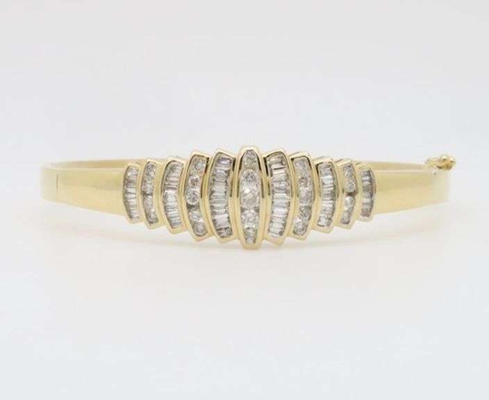 Diamond Bangle Bracelet in Yellow Gold