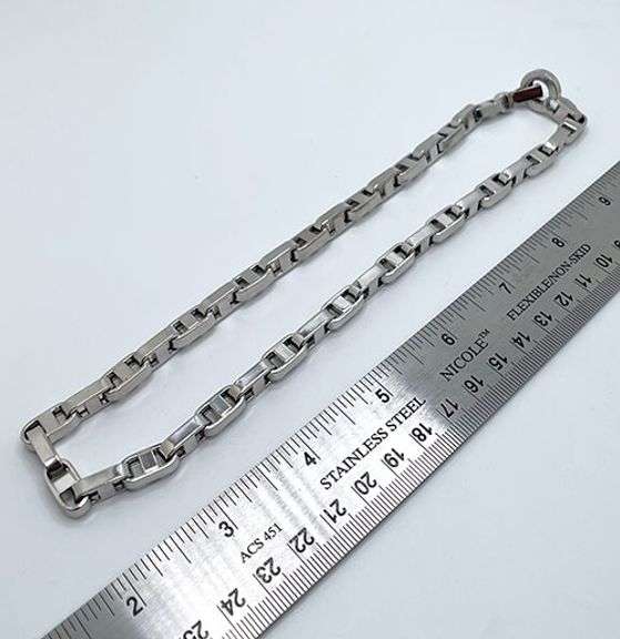Elegance in Every Link: 17" Handcrafted 18K White Gold Italian Chain Necklace