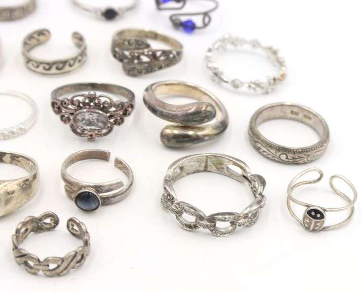 Group lot of Vintage 925 sterling silver rings