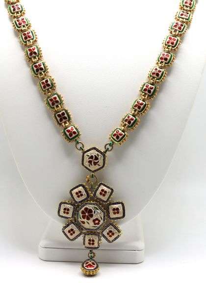 22k Gold Indian Necklace with Diamonds and green Enamel